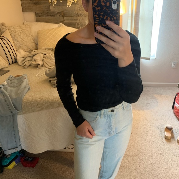 Off the shoulder sweater - Picture 4 of 6